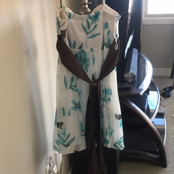 Dress - Picture 2 of 3